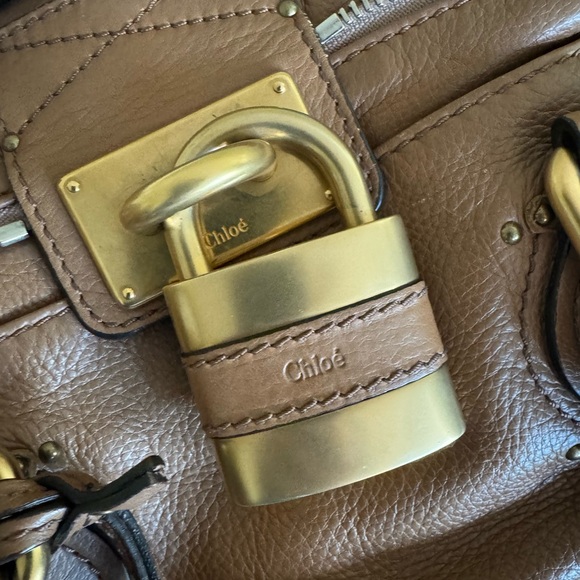 Chloe Paddington - Picture 8 of 16